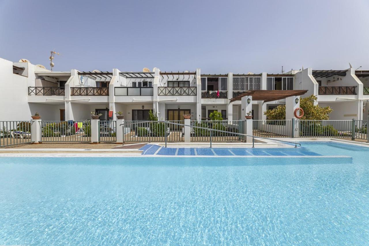 Hola Arnage Pool View Apartment Puerto del Carmen  Exterior photo