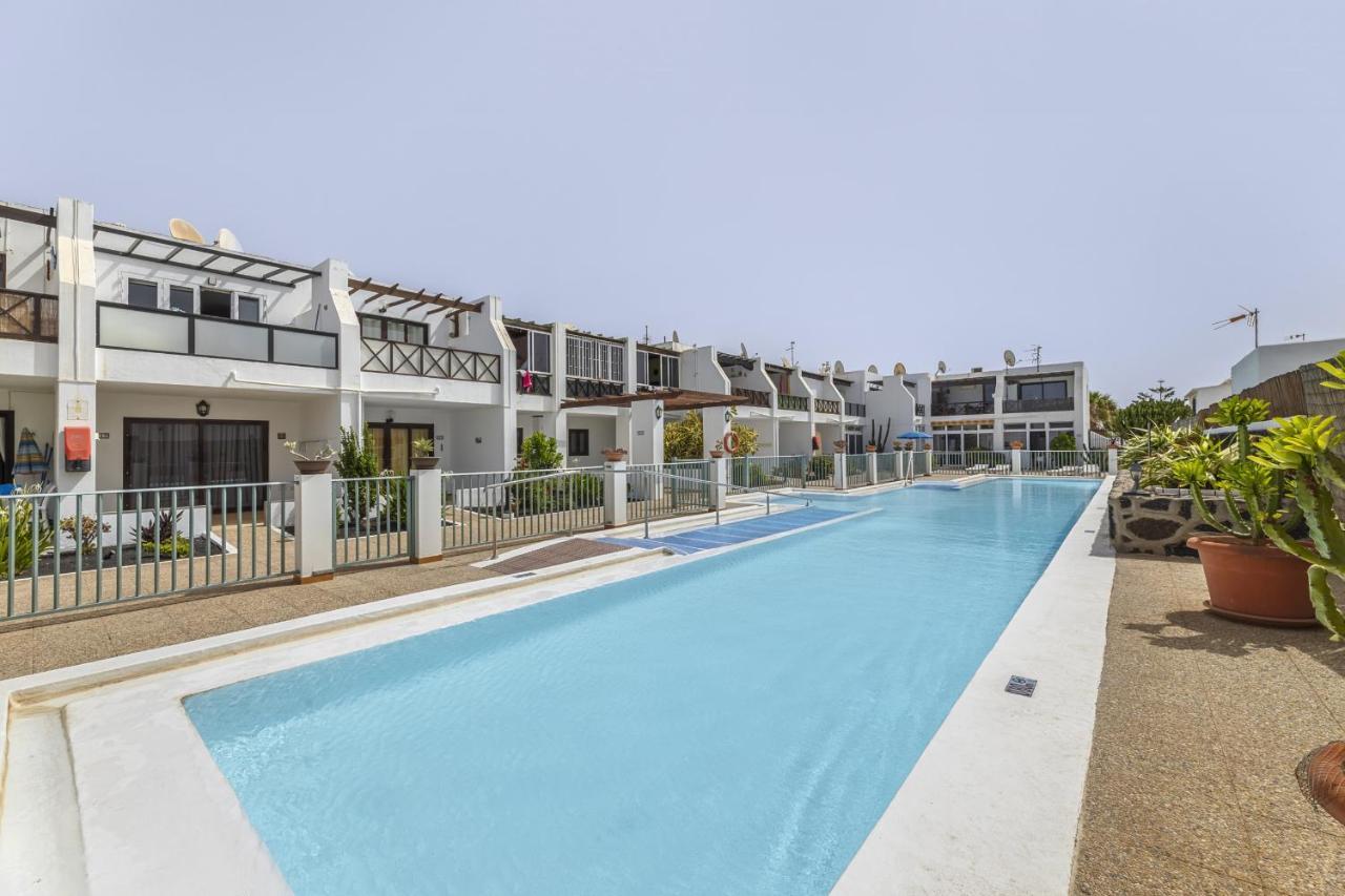 Hola Arnage Pool View Apartment Puerto del Carmen  Exterior photo