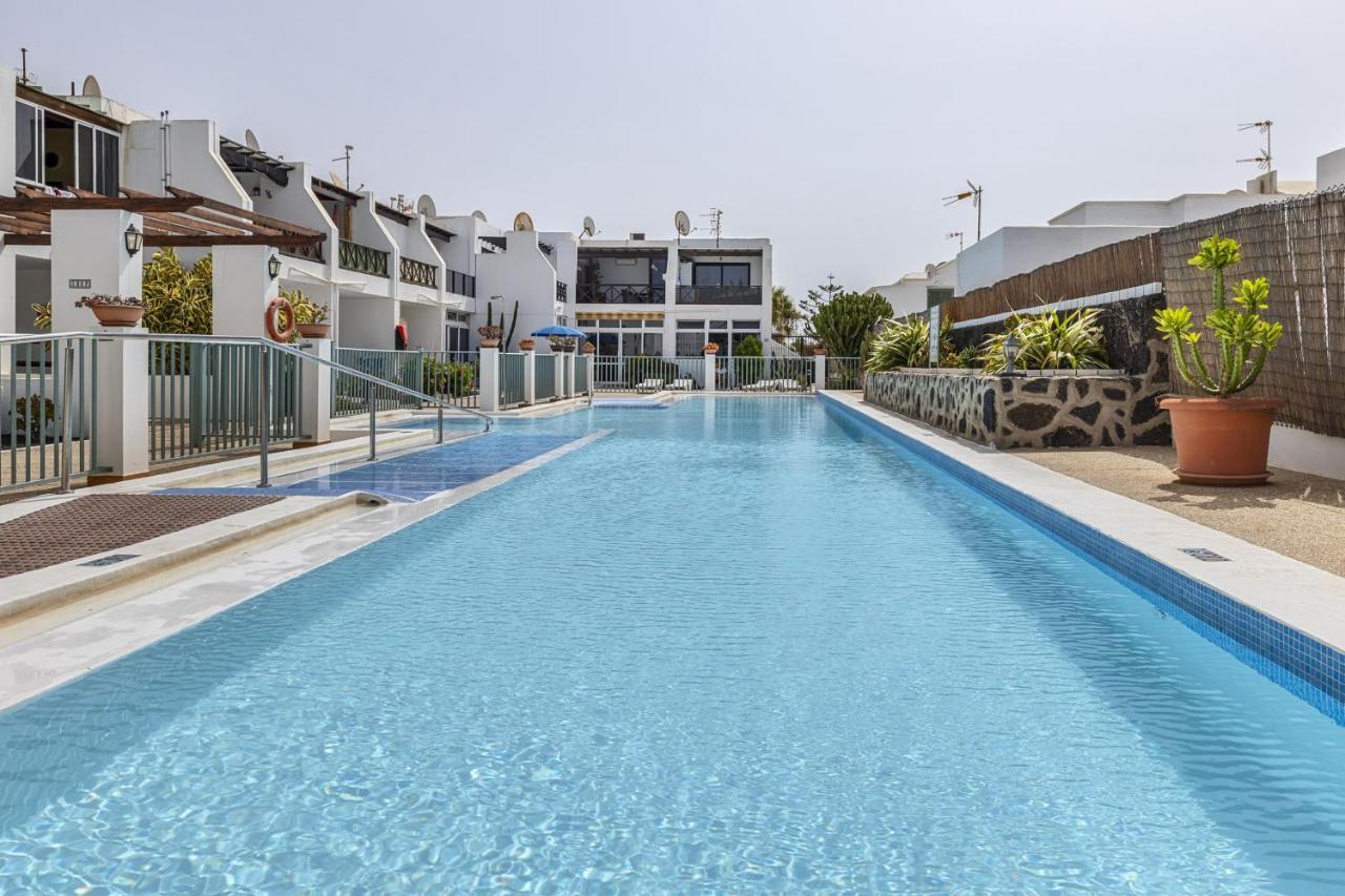 Hola Arnage Pool View Apartment Puerto del Carmen  Exterior photo